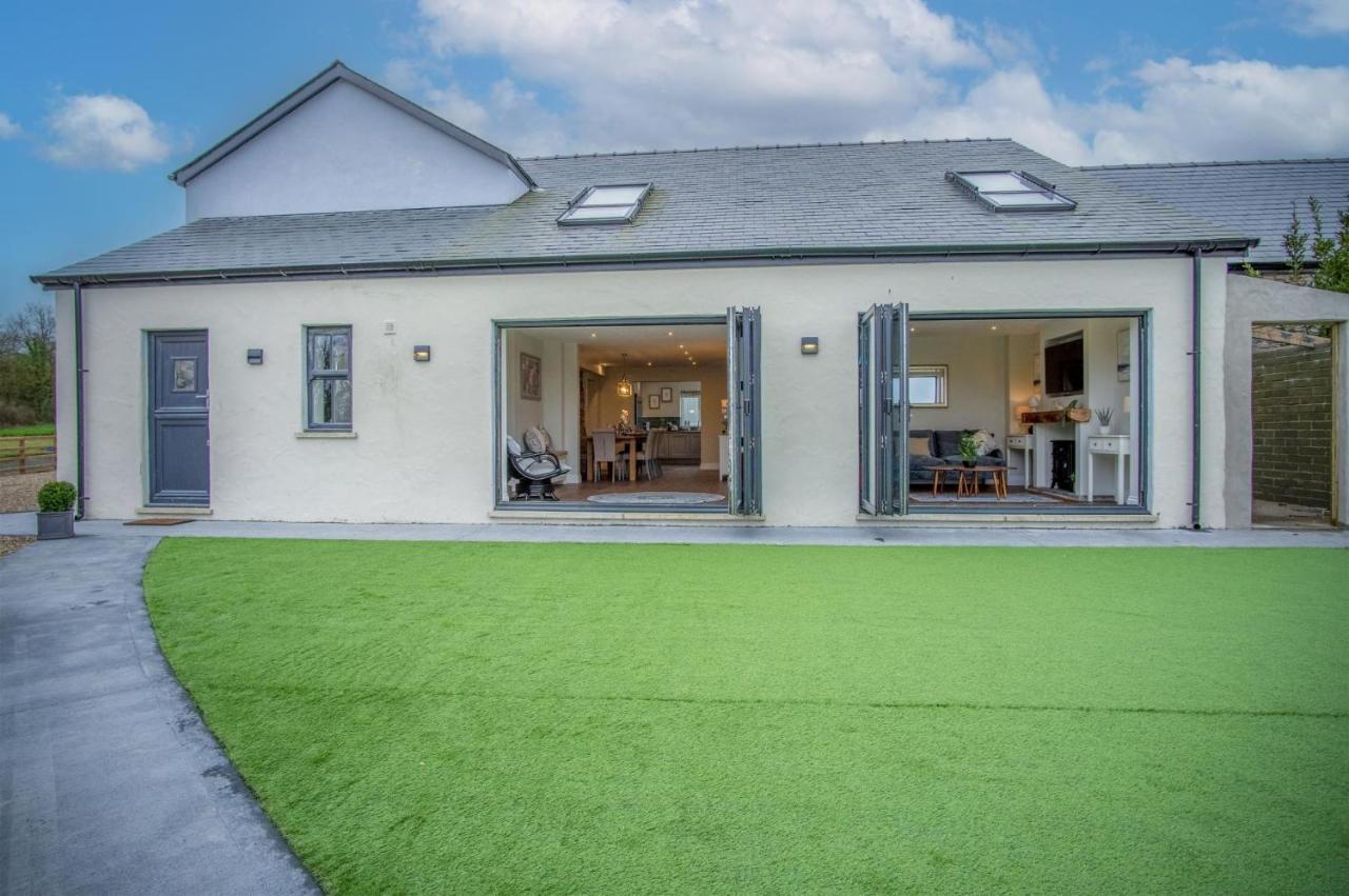 Kiln Park Farmhouse - 4 Bedroom Cottage - 纳伯斯 外观 照片