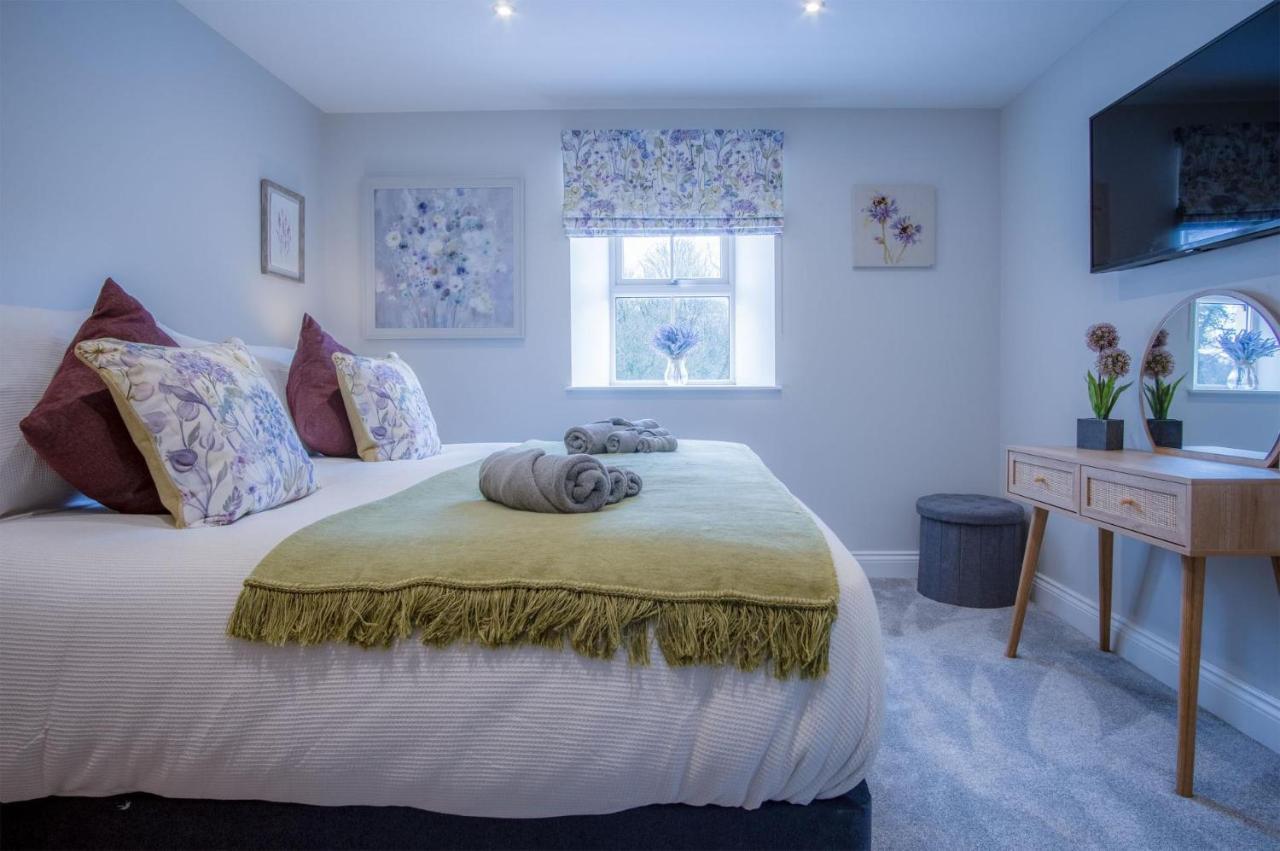 Kiln Park Farmhouse - 4 Bedroom Cottage - 纳伯斯 外观 照片