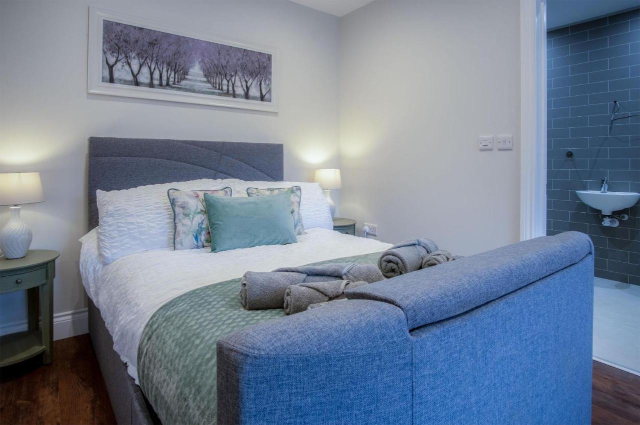Kiln Park Farmhouse - 4 Bedroom Cottage - 纳伯斯 外观 照片