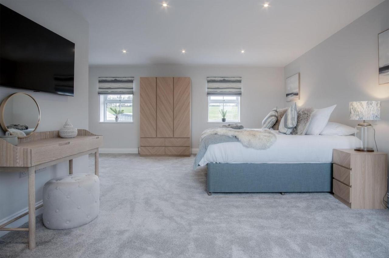 Kiln Park Farmhouse - 4 Bedroom Cottage - 纳伯斯 外观 照片