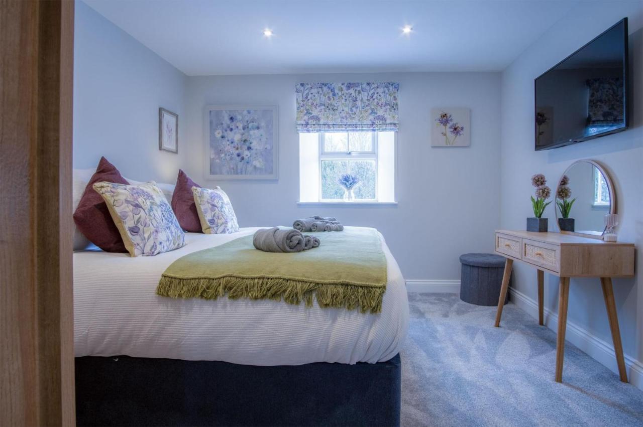 Kiln Park Farmhouse - 4 Bedroom Cottage - 纳伯斯 外观 照片