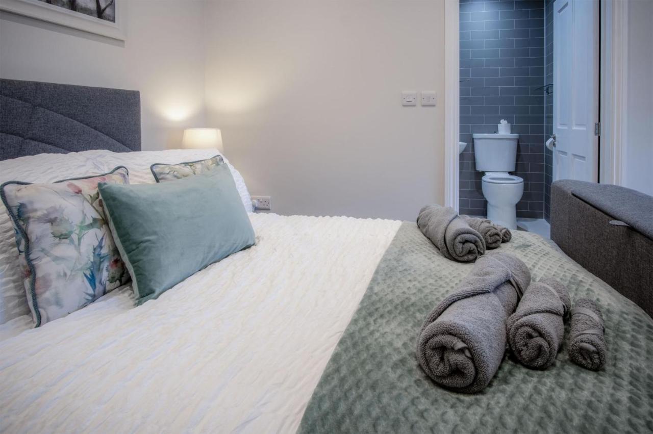 Kiln Park Farmhouse - 4 Bedroom Cottage - 纳伯斯 外观 照片