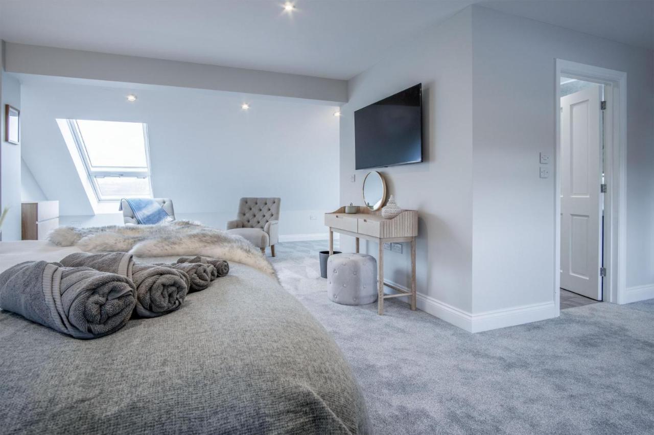 Kiln Park Farmhouse - 4 Bedroom Cottage - 纳伯斯 外观 照片